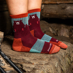 Women's Micro Crew Bear Town Lightweight Hiking Socks (Burgundy)